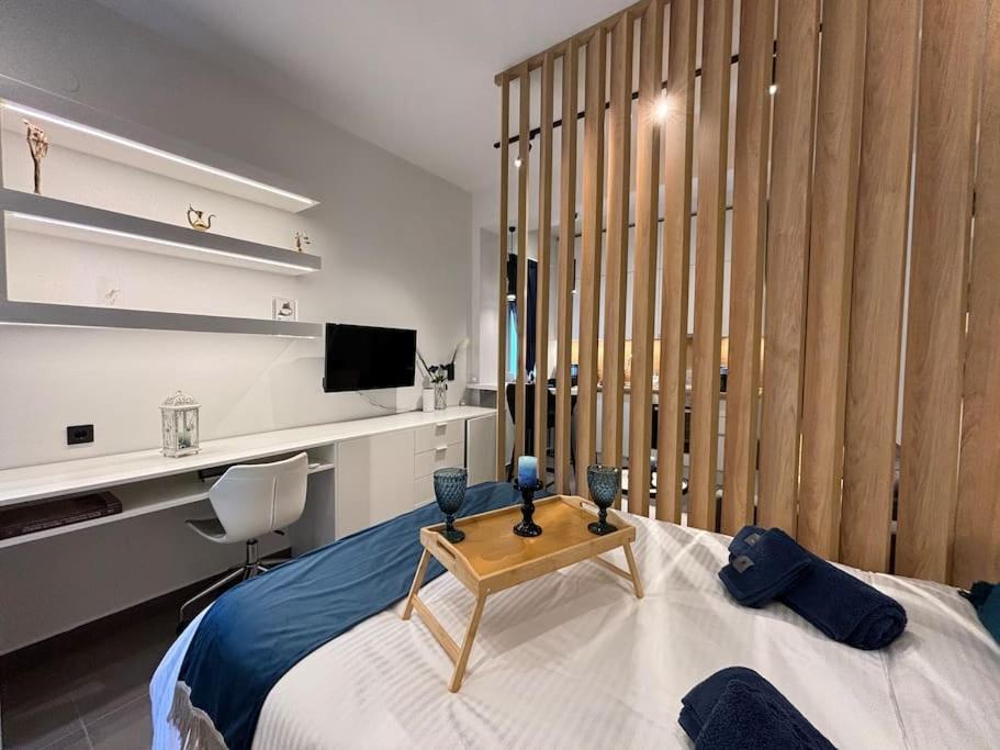 Thessalonian Ii - 2 Steps From Whiter Tower Appartement *